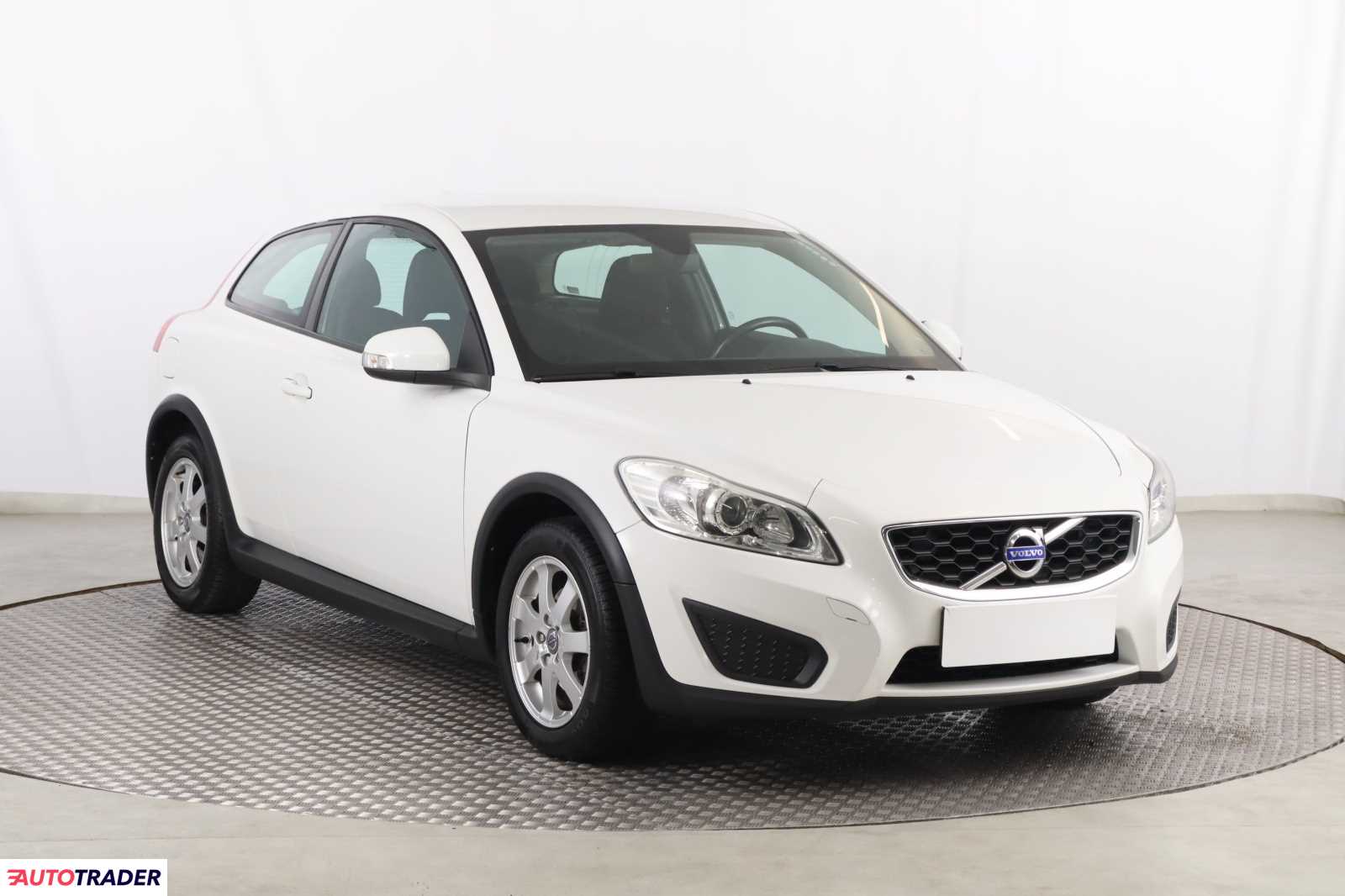 Volvo C30 2010 1.6 99 KM