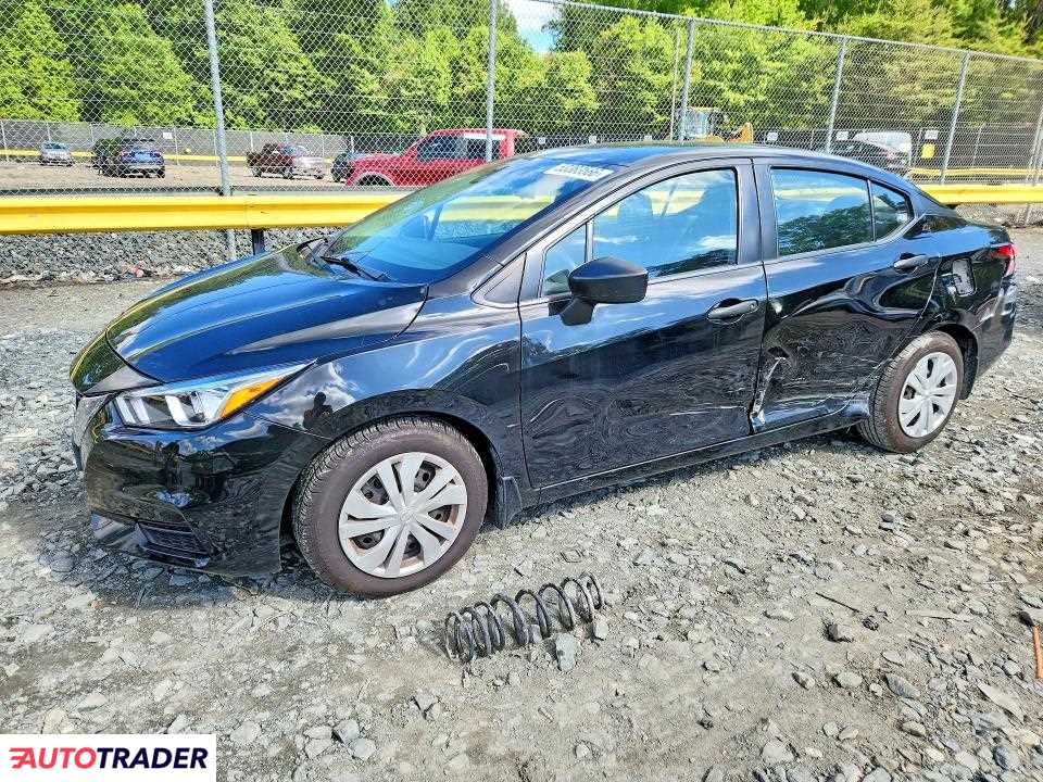 Nissan Versa 2020 1