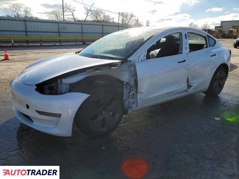Tesla Model 3 2023