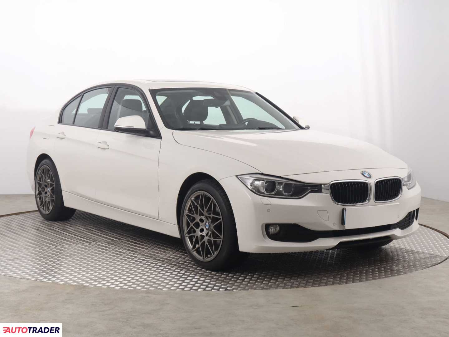 BMW 320 2013 2.0 181 KM