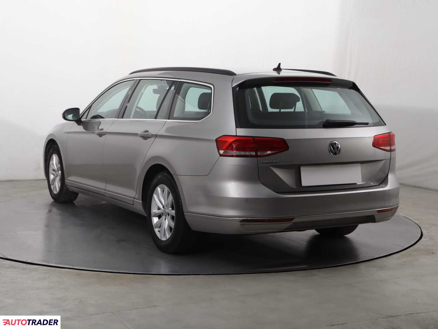 Volkswagen Passat 2015 2.0 147 KM