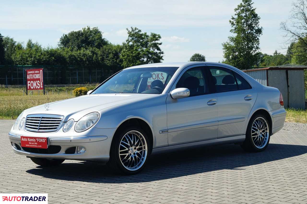 Mercedes E-klasa 2003 2.6 177 KM