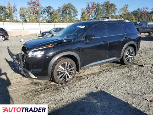 Nissan Pathfinder 2024 3