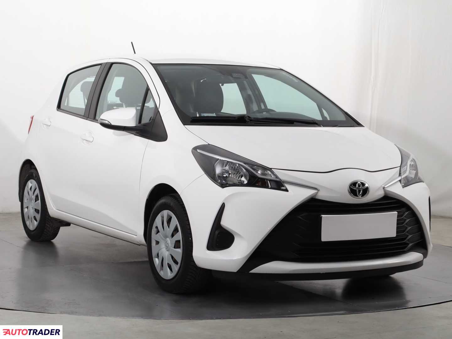 Toyota Yaris 2017 1.0 68 KM