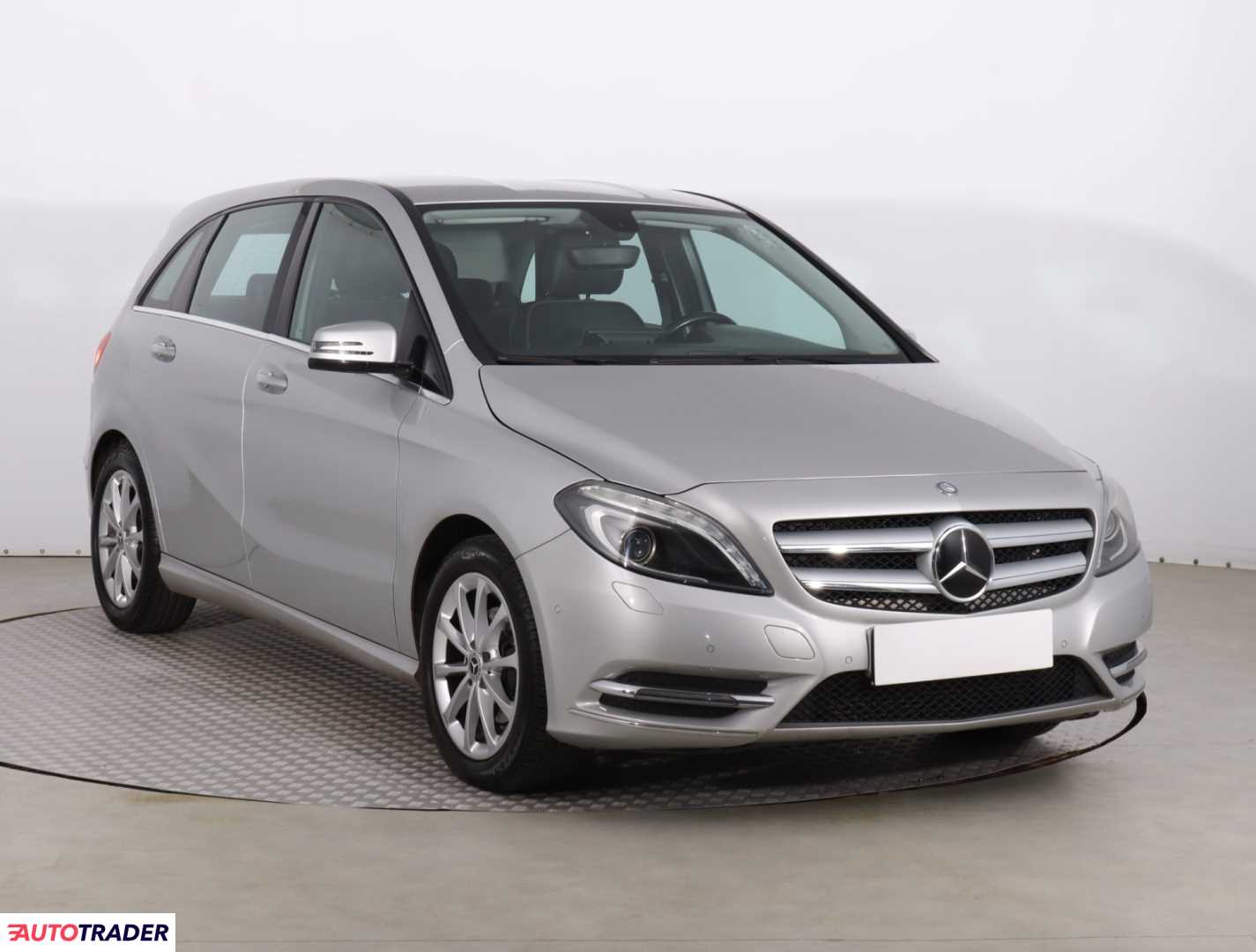 Mercedes B-klasa 2013 1.6 120 KM