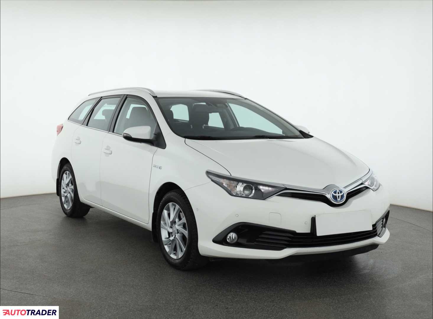 Toyota Auris 2018 1.8 134 KM Toyota Auris 2018 1.8 134 KM