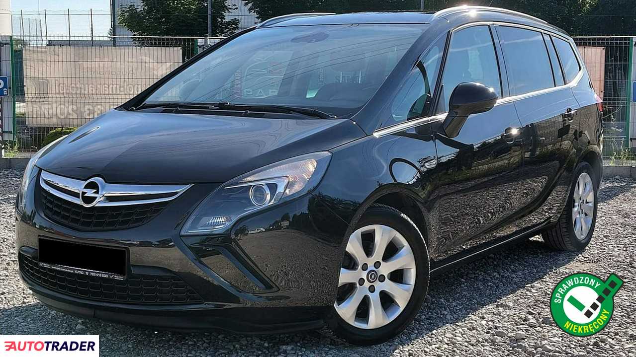 Opel Zafira 2014 1.4 140 KM
