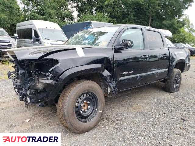 Toyota Tacoma 3.0 benzyna 2023r. (MARLBORO)