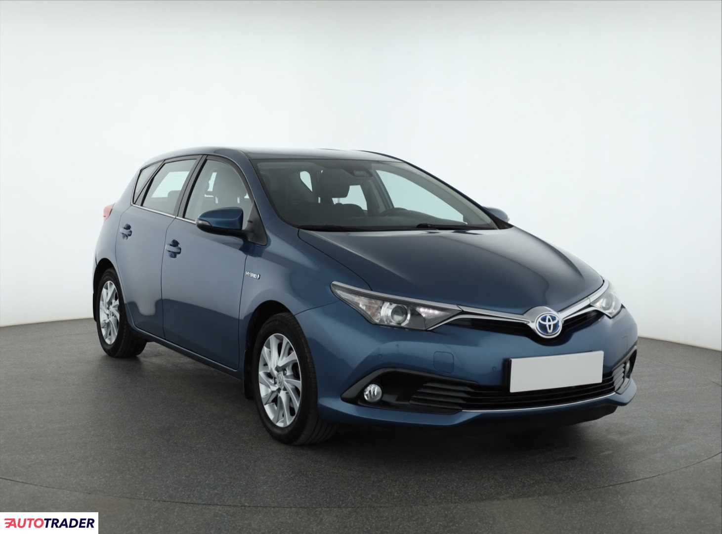 Toyota Auris 1.8 134 KM 2016r. (Piaseczno)