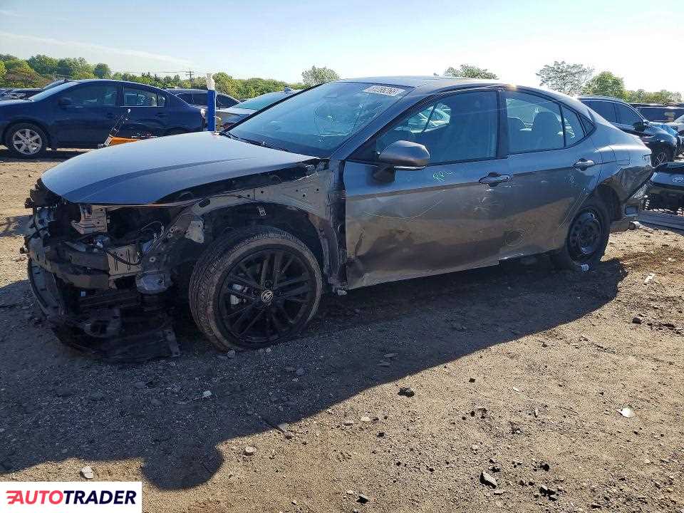 Toyota Camry 2025 2