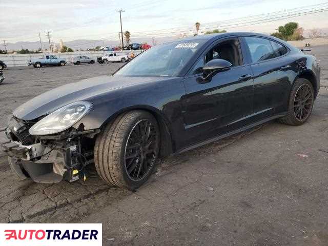 Porsche Panamera 2.0 benzyna 2023r. (COLTON)