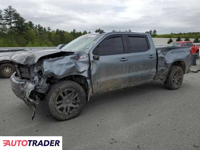 Chevrolet Silverado 2020 3