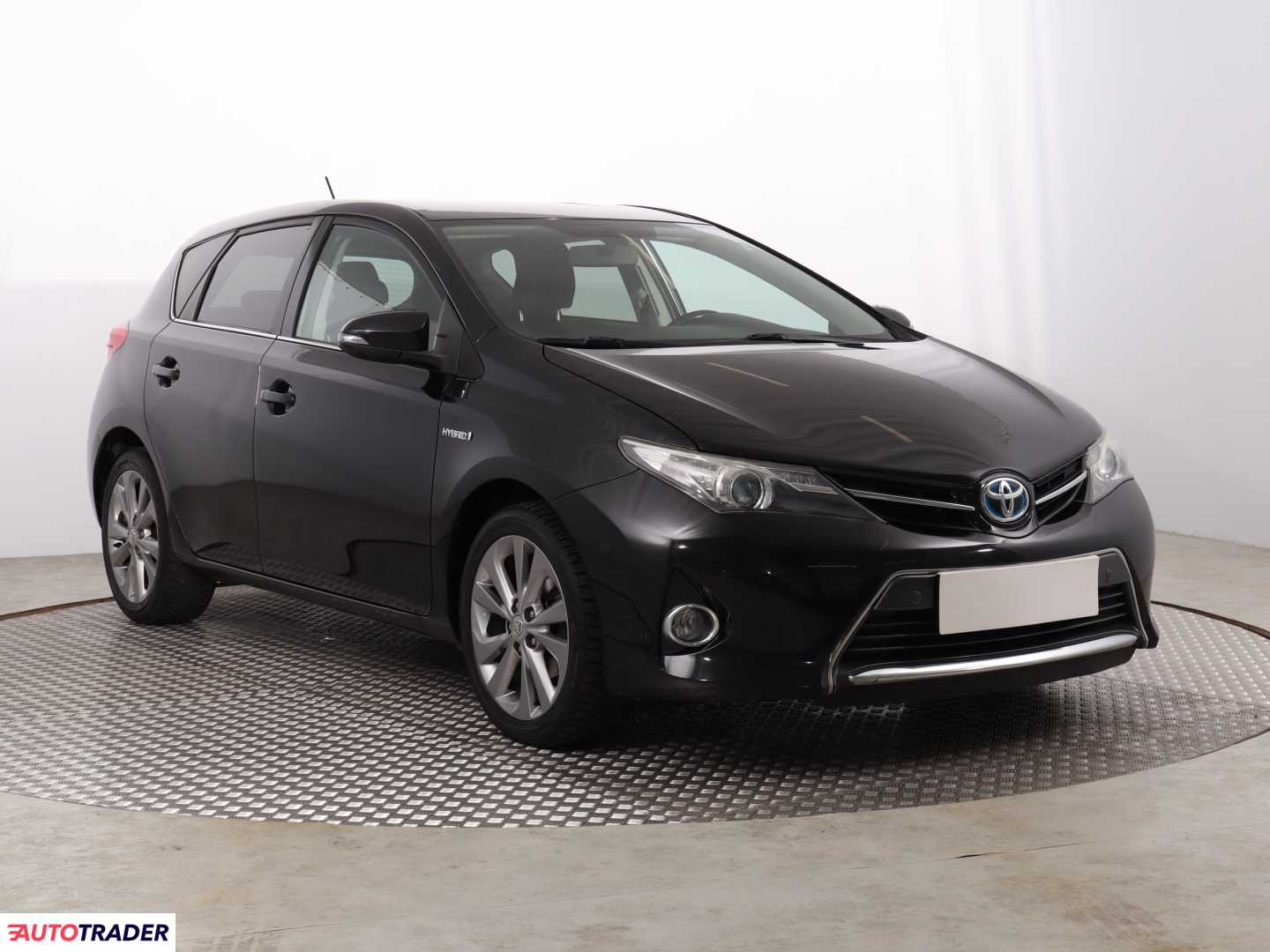 Toyota Auris 1.8 134 KM 2013r. (Piaseczno)