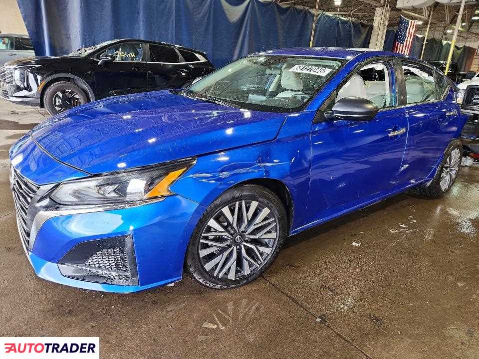 Nissan Altima 2025 2