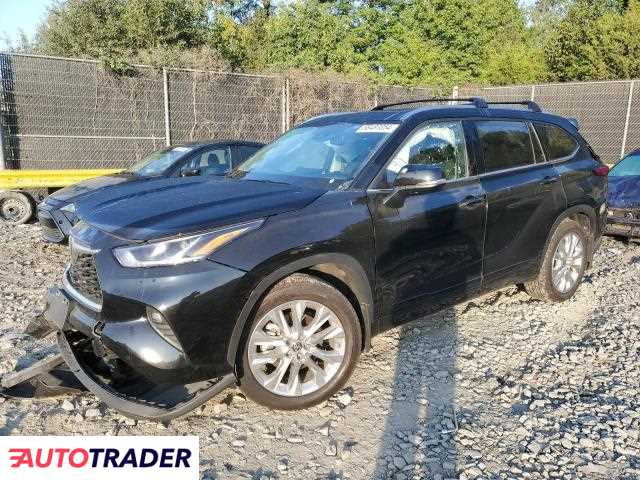 Toyota Highlander 2.0 benzyna 2023r. (WALDORF)