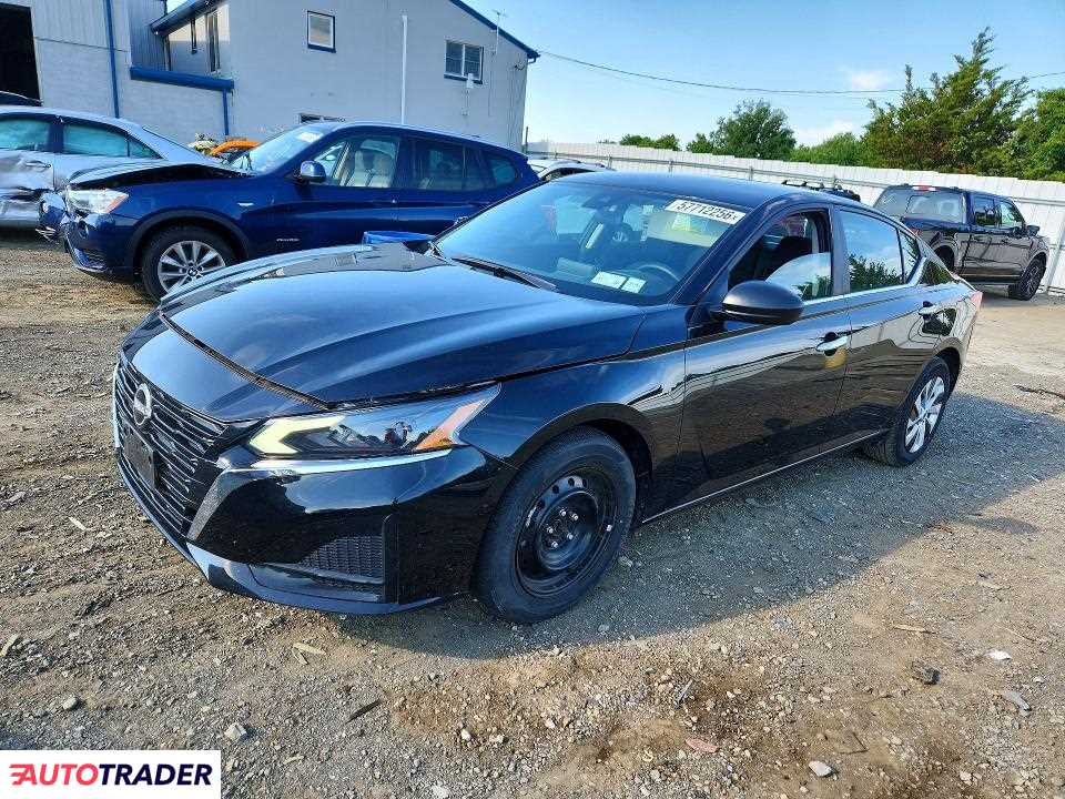 Nissan Altima 2025 2