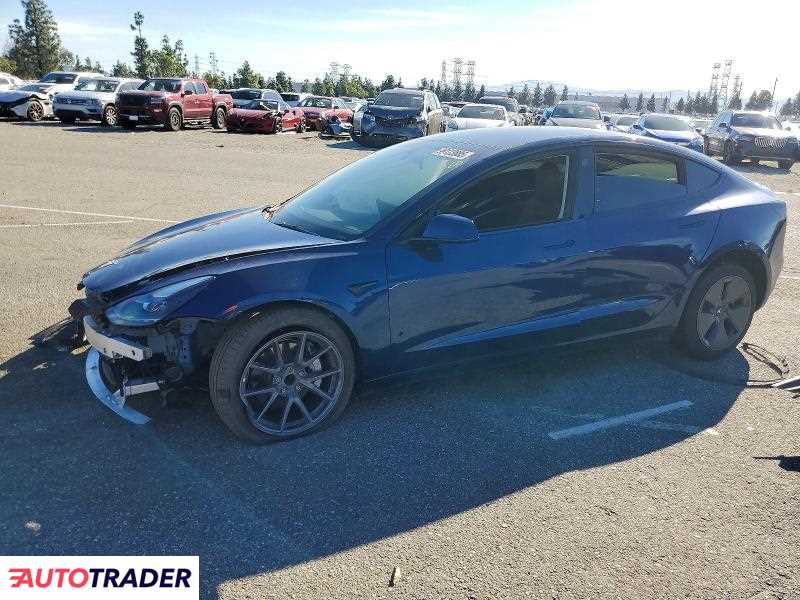 Tesla Model 3 2023