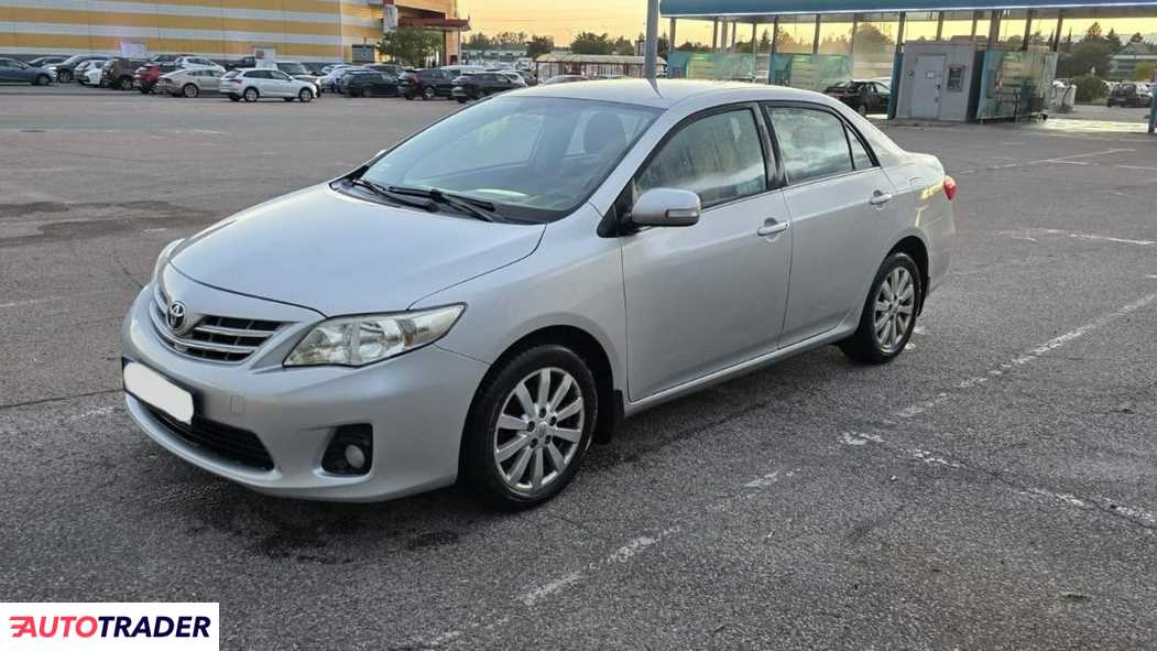 Toyota Corolla 2011 1.4 90 KM
