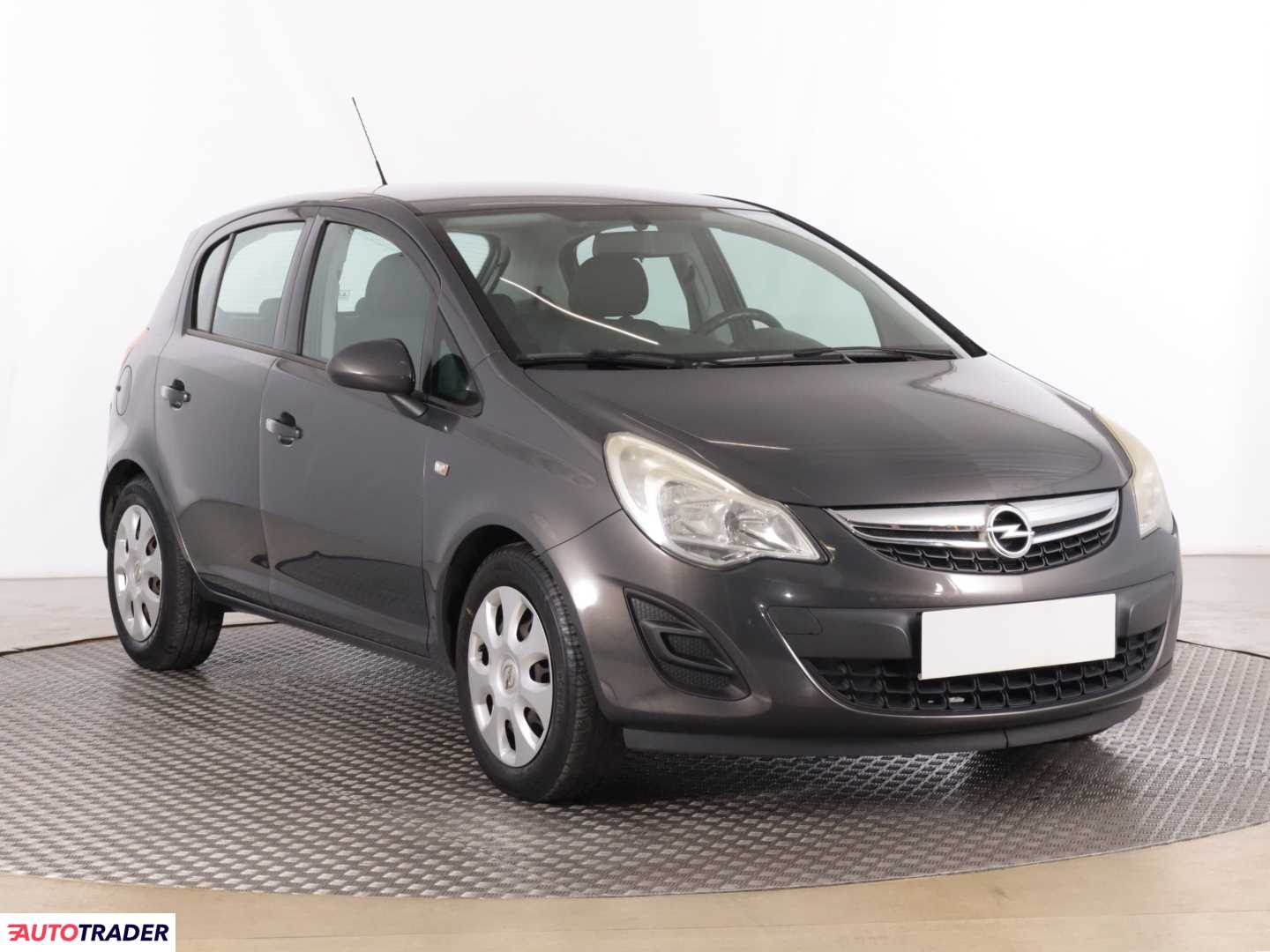 Opel Corsa 2013 1.4 99 KM