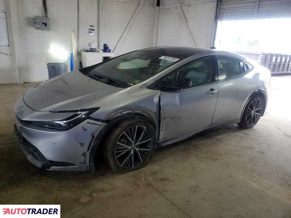 Toyota Prius 2024 2