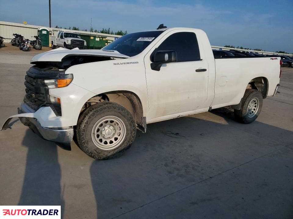 Chevrolet Silverado 2025 2