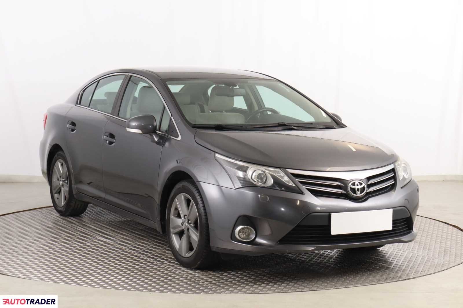 Toyota Avensis 2014 1.8 144 KM