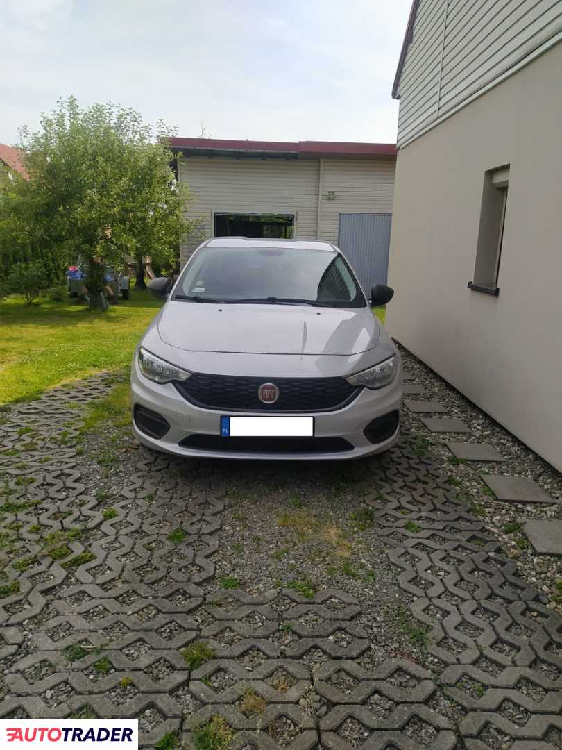Fiat Tipo 2017 1.4 95 KM Fiat Tipo 2017 1.4 95 KM