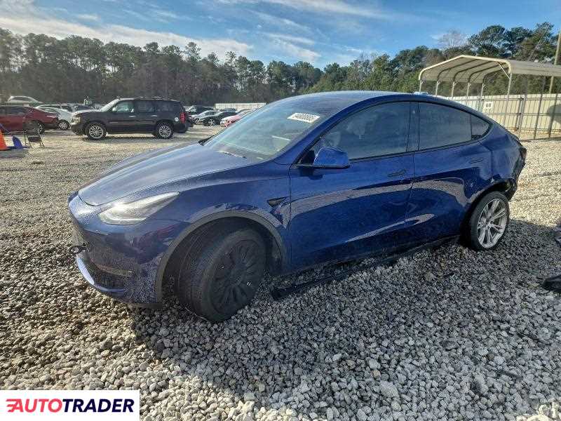 Tesla Model Y 2022