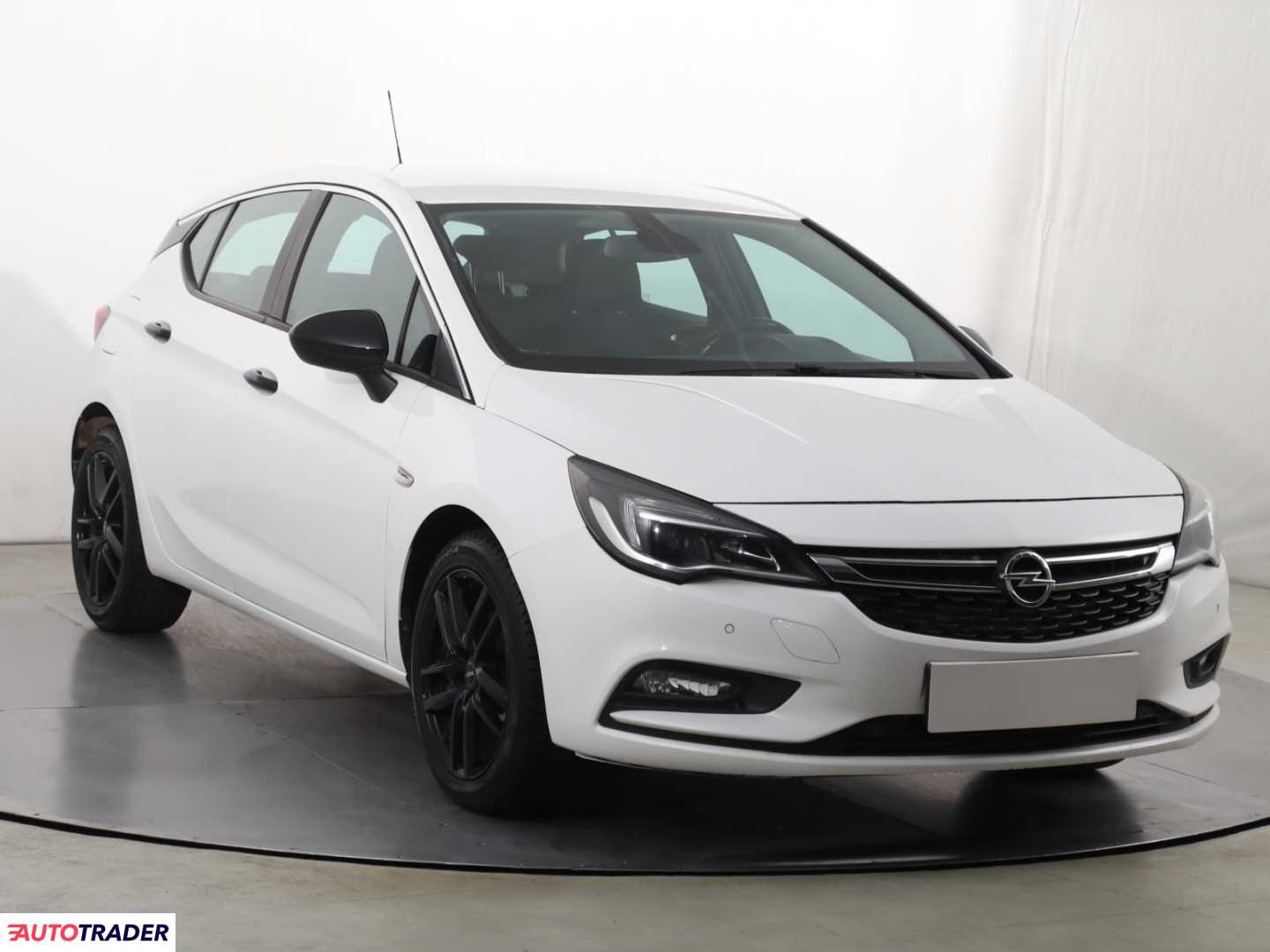 Opel Astra 2017 1.4 147 KM