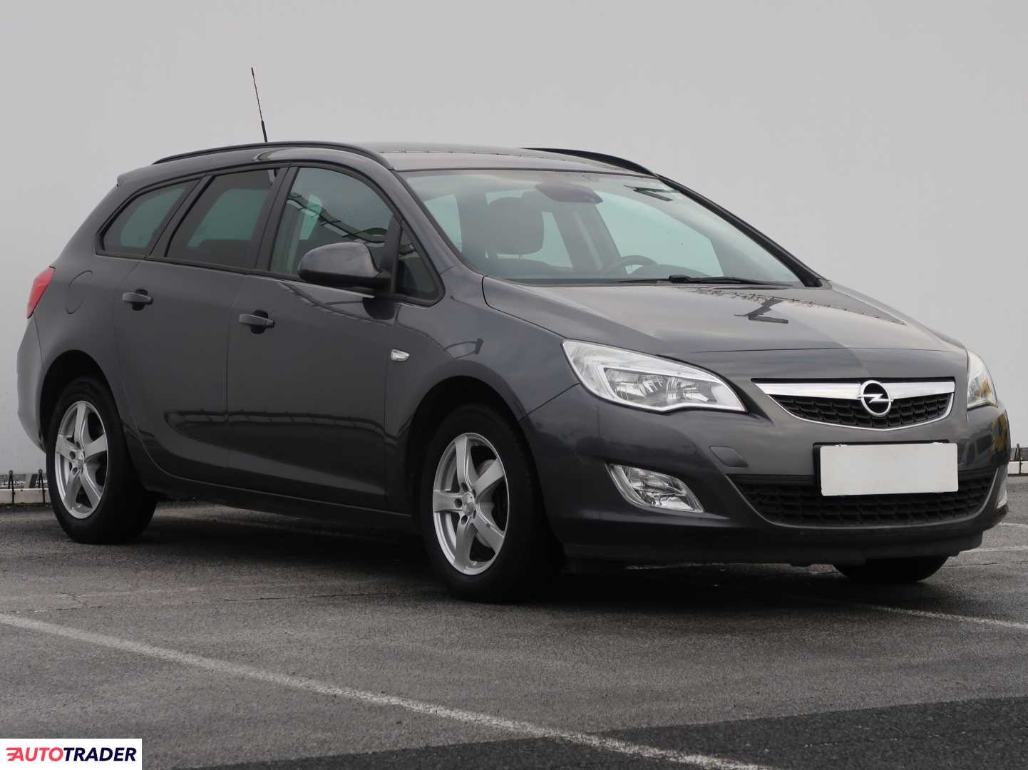 Opel Astra 2011 1.4 99 KM