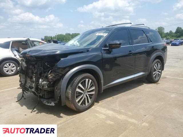Nissan Pathfinder 2023 3