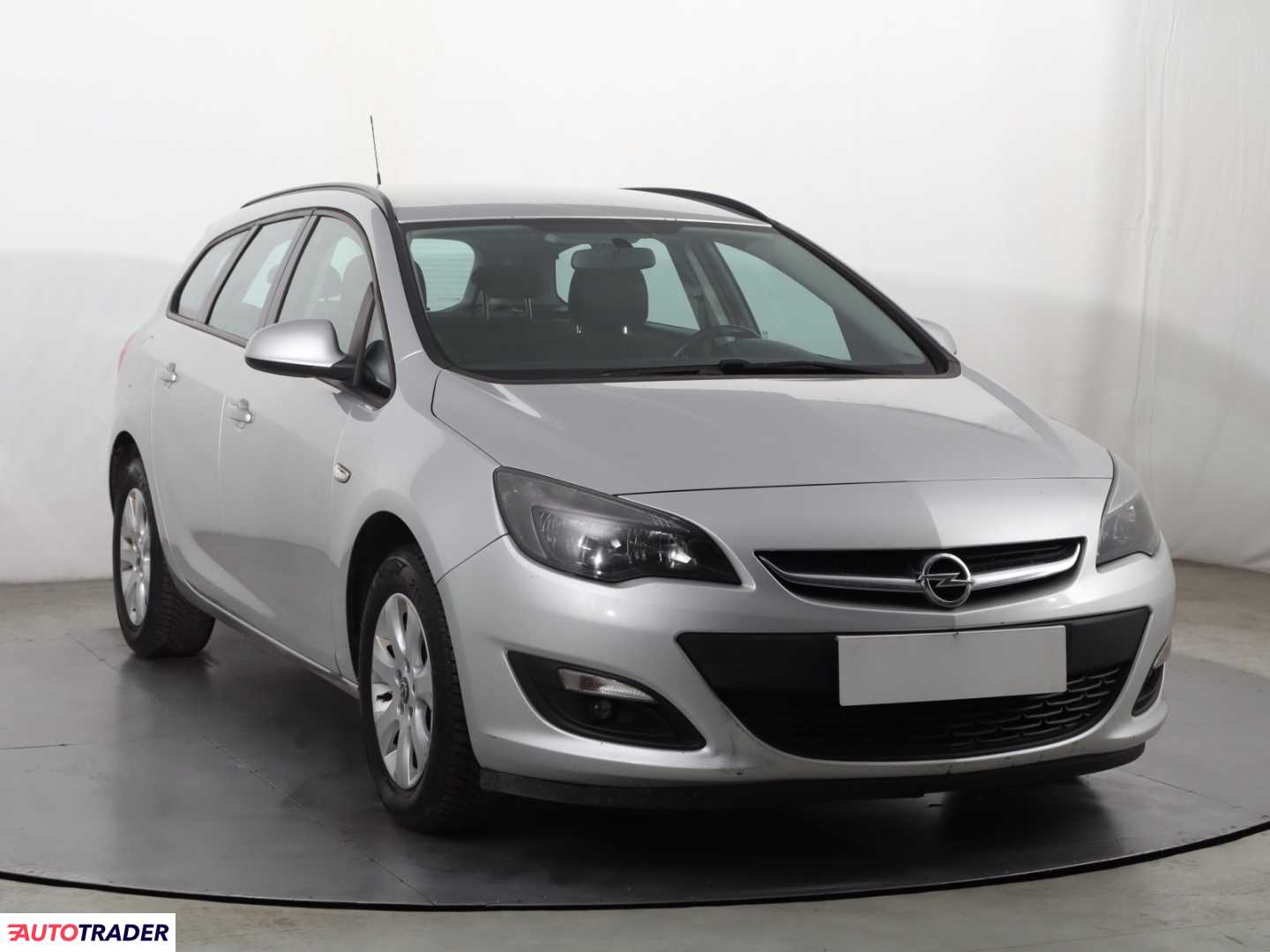Opel Astra 2015 1.6 134 KM