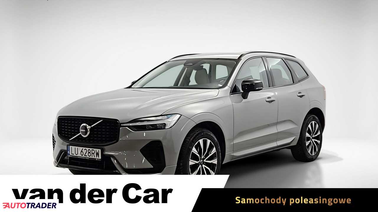 Volvo XC60 2023 2.0 197 KM