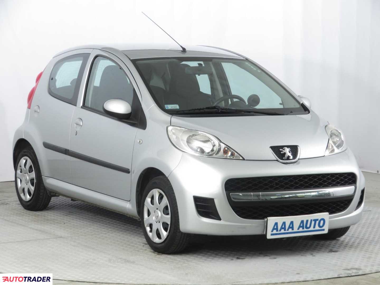 Peugeot 107 2010 1.0 67 KM Peugeot 107 2010 1.0 67 KM