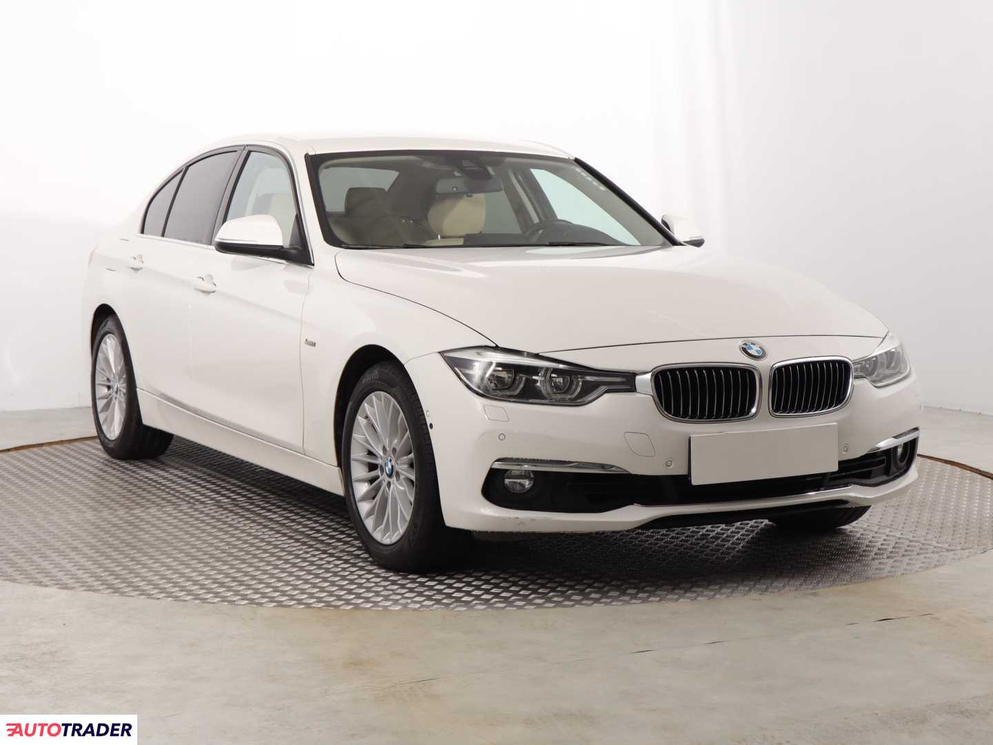 BMW 318 2016 1.5 134 KM