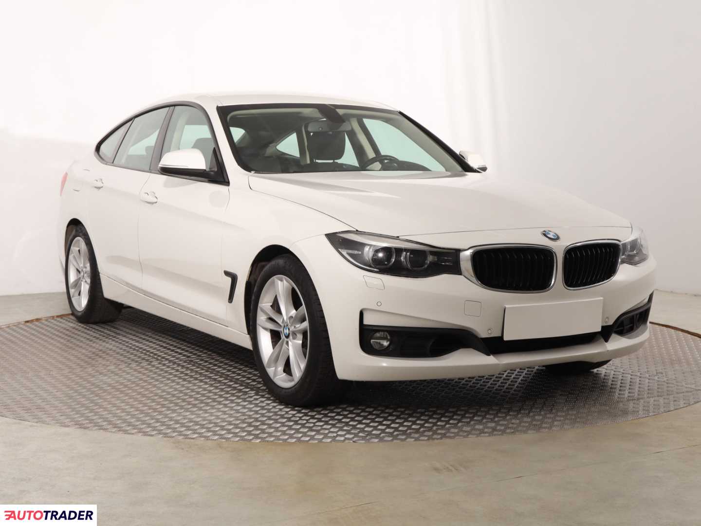 BMW 320 Gran Turismo 2018 2.0 181 KM
