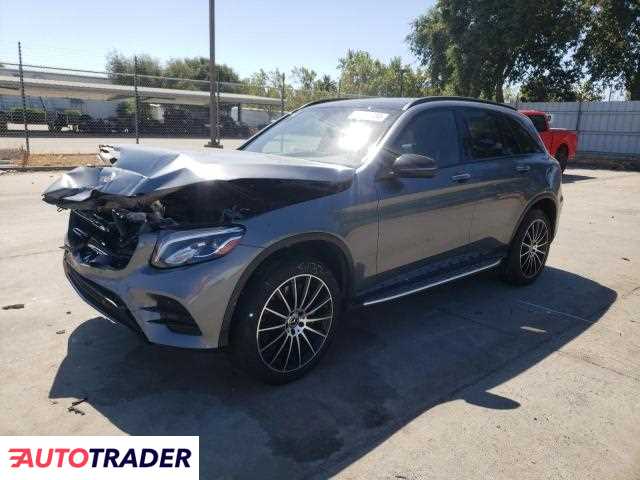 Mercedes CL 2.0 benzyna 2019r. (SACRAMENTO)