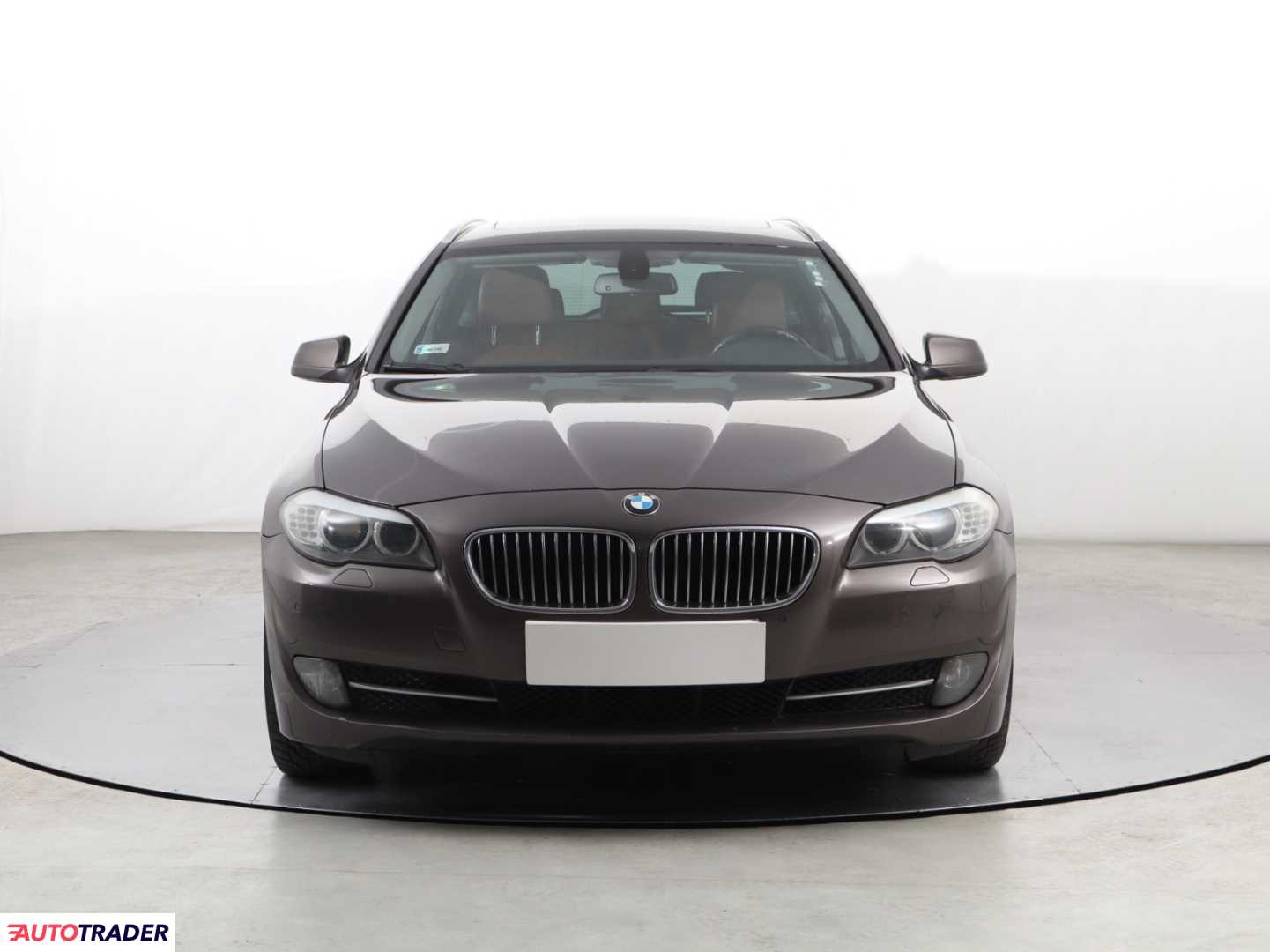 BMW 520 2011 2.0 181 KM