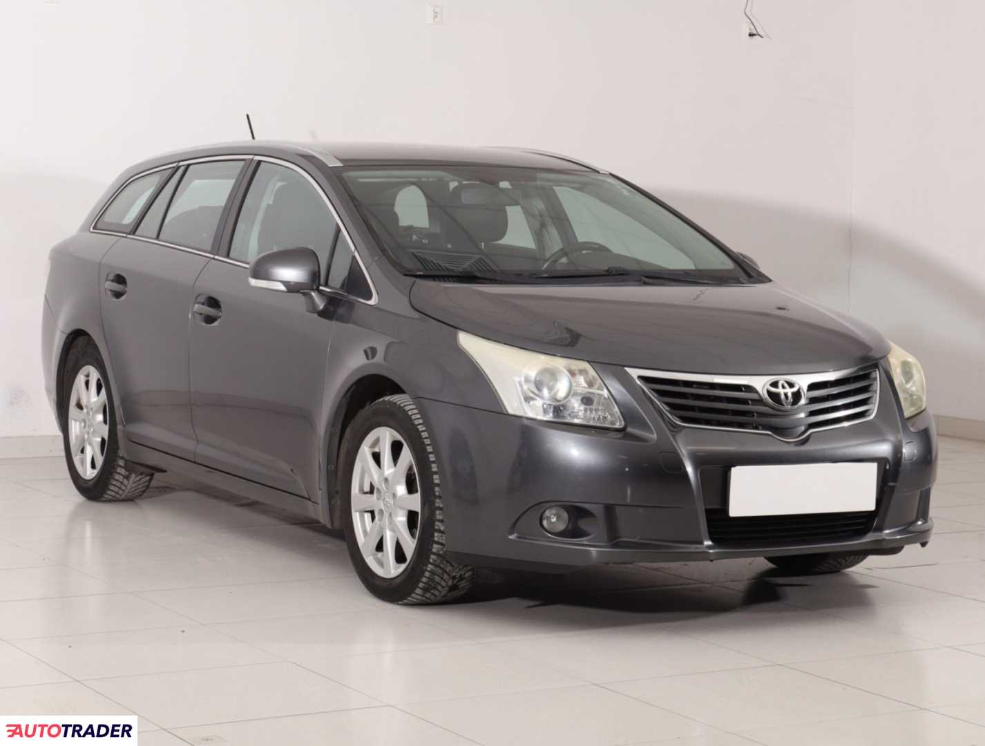 Toyota Avensis 2009 2.0 124 KM