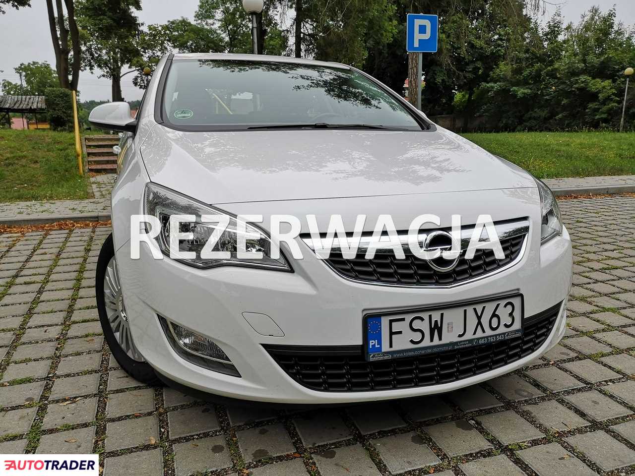 Opel Astra 2010 1.4 87 KM