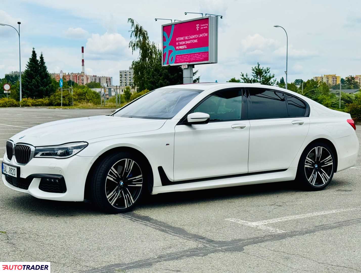 BMW 750 2017 3.0 400 KM BMW 750 2017 3.0 400 KM