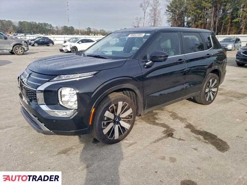 Mitsubishi Outlander 2025 2