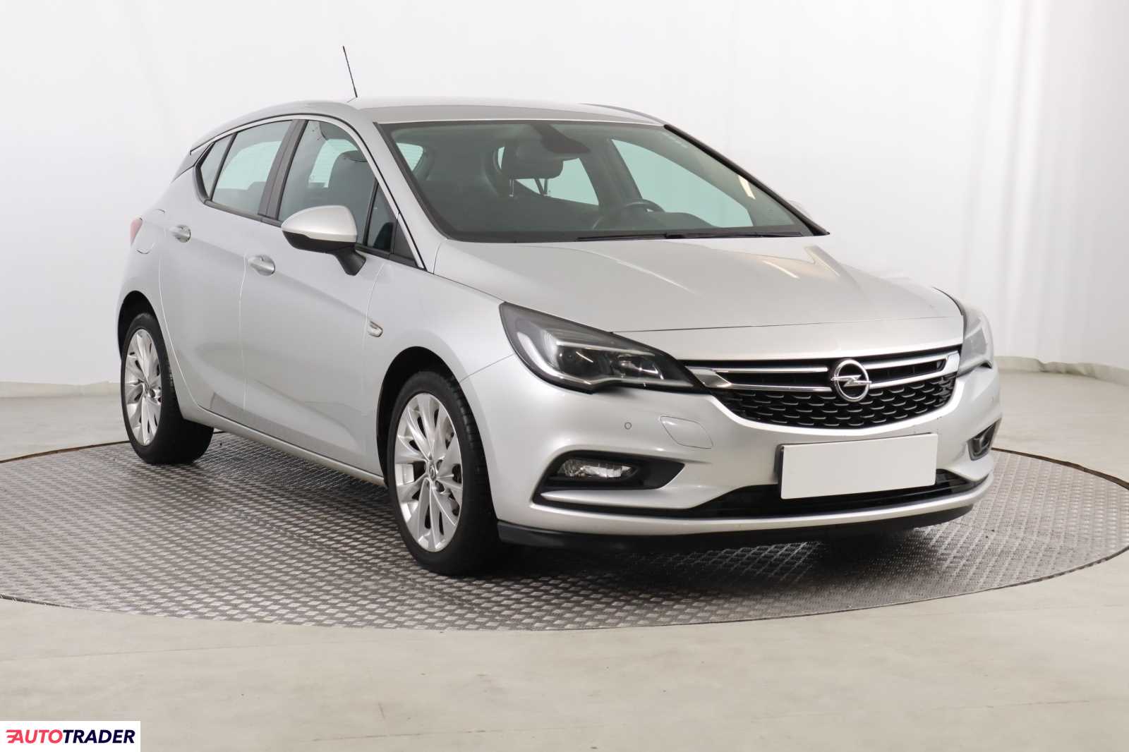 Opel Astra 2017 1.4 123 KM