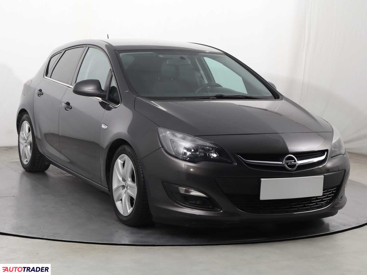 Opel Astra 2014 1.4 118 KM