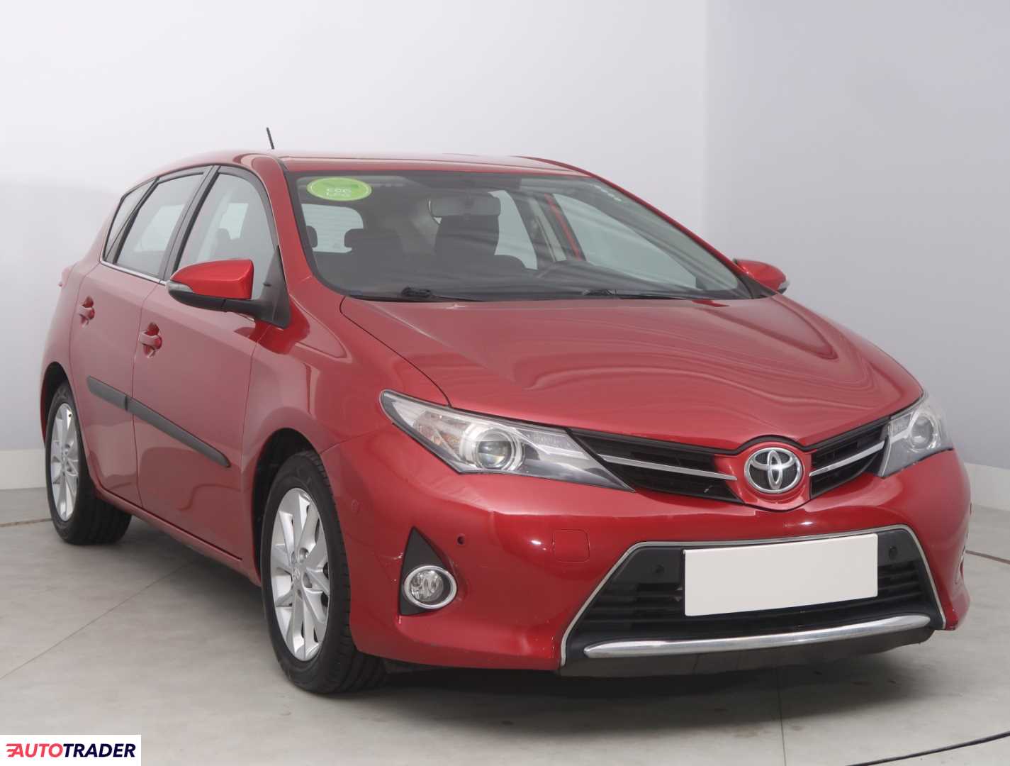 Toyota Auris 2013 1.6 130 KM