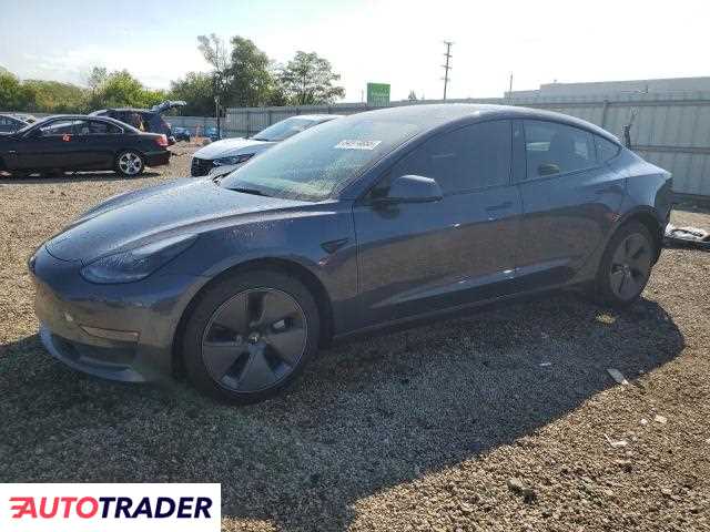 Tesla Model 3 2022