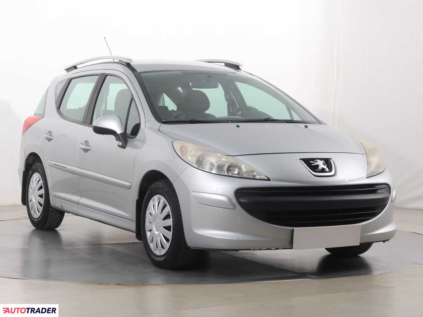 Peugeot 207 2008 1.6 88 KM