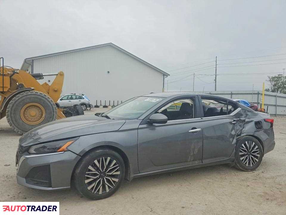 Nissan Altima 2023 2