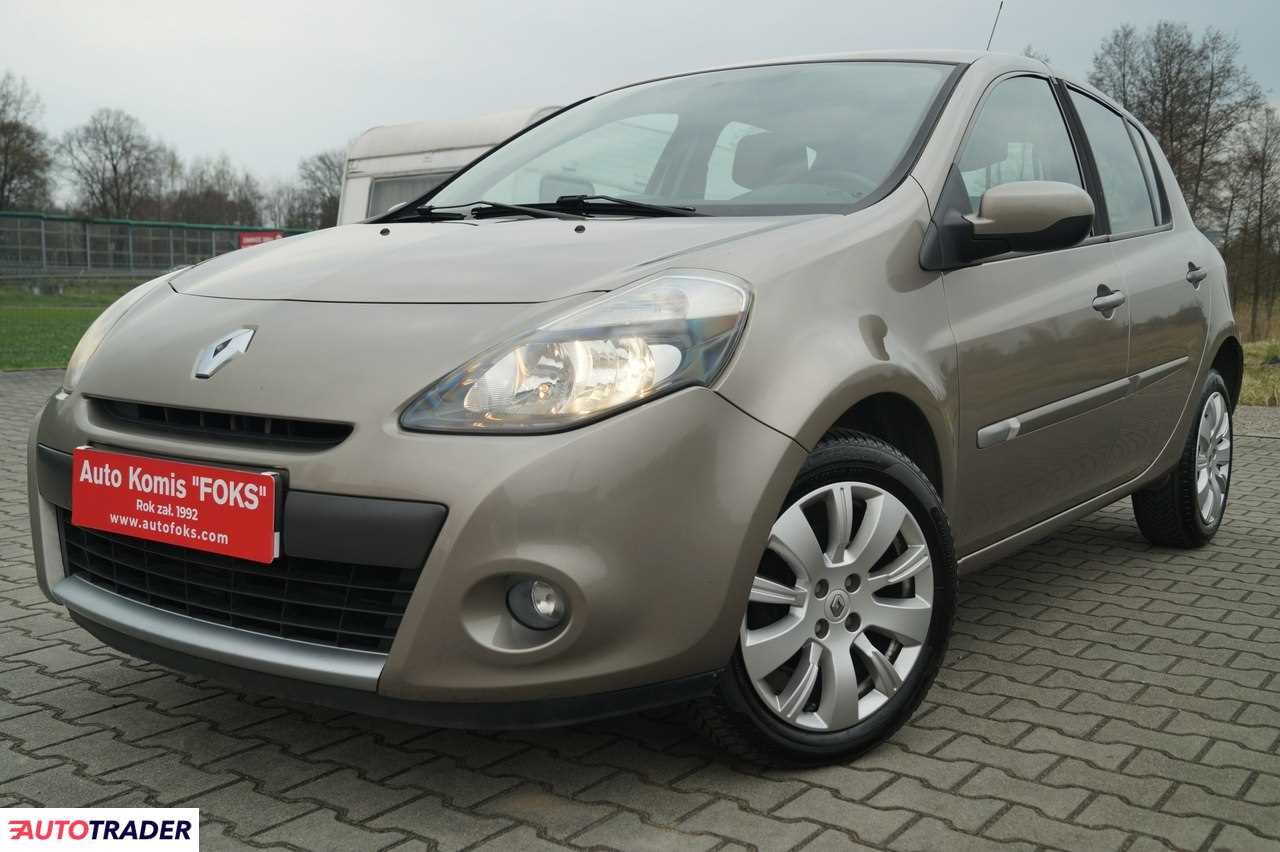 Renault Clio 2009 1.1 101 KM