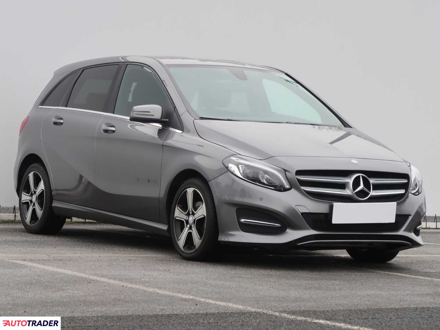 Mercedes B-klasa 1.5 107 KM 2016r. (Piaseczno)